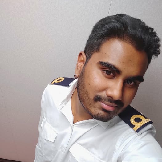 Nessuna descrizione della foto disponibile.