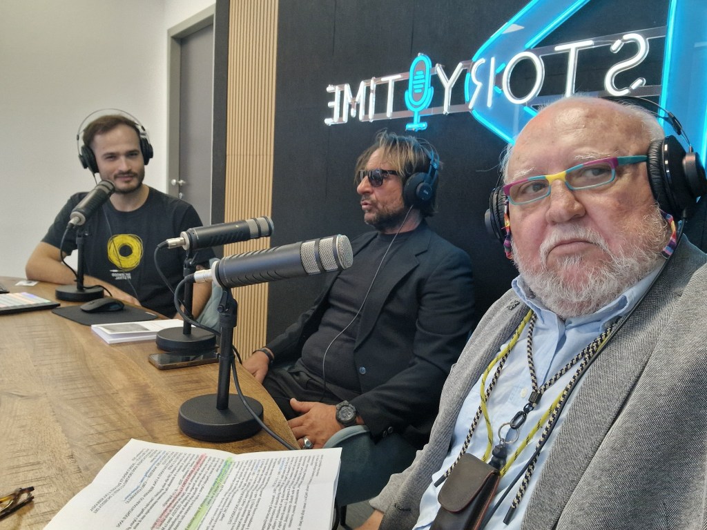 Ciro Amitrano, Pasquale Caputo e Ciro Scognamiglio negli studi di StoryTime – Radio Canale Italia durante l'intervista su Maltrattati.